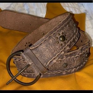Fossil brown leather belt